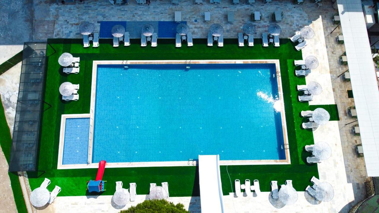 Hotel First Class Didim Luaran gambar